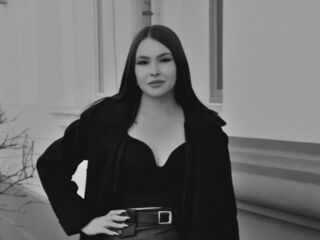 free live chatroom LucilleWhite