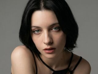 topless LuisaFinell