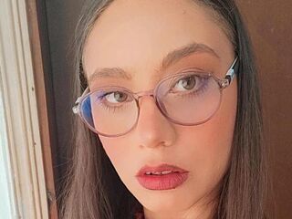 sexy webcamgirl MadeCristine