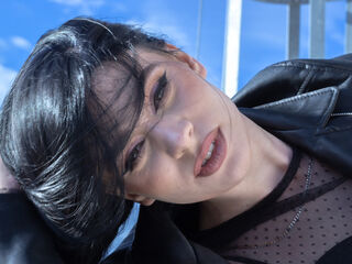 beautiful girlcam MadelynVelure