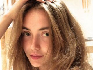 free live chat MargotMcerlean