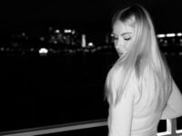 girl naked MariBrandel