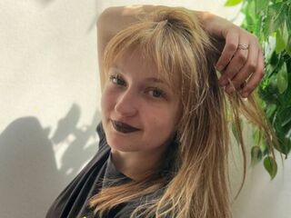 teasercam MarryMartins