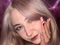 topless cam girl MelitaHogston