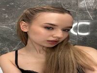 webcam babe chatroom MildredMuch