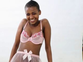 cam girl picture NaomiBrookes