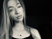 camslut naked NikkiTenerovich