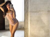 camgirl masturbating with vibrator Noemilight