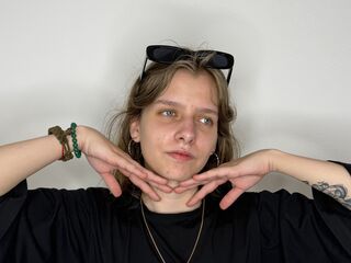 fingering camgirl PatrinaJeronimo