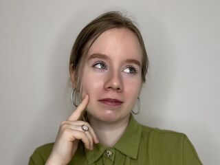 hot girl PiaBlumstein