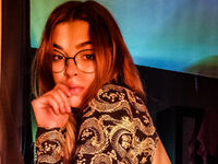 camgirl chat room RavenDay