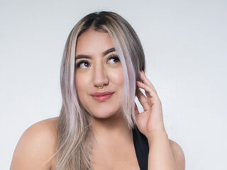 naked camgirl picture SamanthaSain