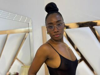 sexy cam girl picture SelenaHadid