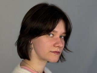 live cam girl picture ShiraTorstrick