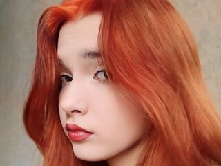 nude webcam SiuFregeau