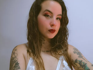 naked camgirl masturbating with vibrator SusanSmears