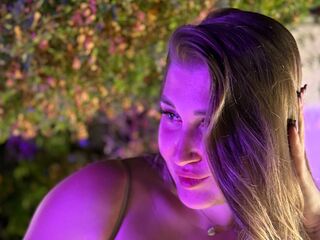 camslut webcam video TarahZullo