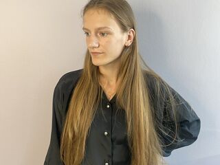 naked webcam girl TatumNeild