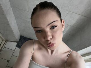 camslut naked TiffanyRichards
