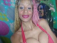 masturbating cam girl VeronykaOrtiz