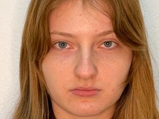 naked girl with cam fingering ZellaCarwin