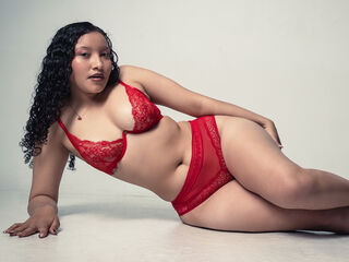 camslut showing tits ZhoeCarter