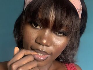topless camgirl ZoeySpark