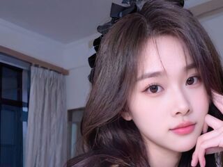 naked camgirl masturbating miaomiao